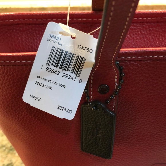 Coach Minni Mouse City Zip Tote with Motif - Red New with tags - Picture 4 of 8